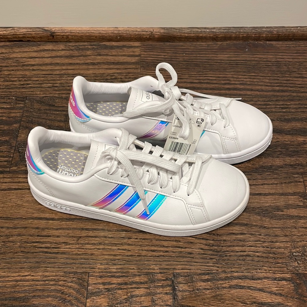 Adidas grand court women’s shoe, iridescent stripe